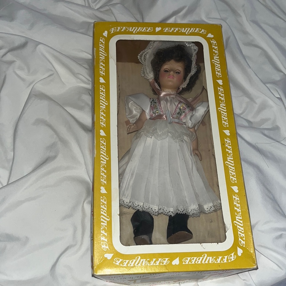 The Wonderful World of Effanbee Doll Hungry #3312